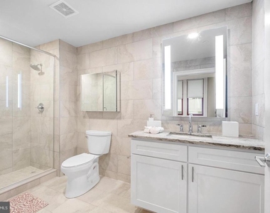 1420 Chestnut Street - Photo Thumbnail 18