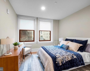 1420 Chestnut Street - Photo Thumbnail 10