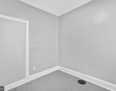 2648 N Myrtlewood Street - Photo Thumbnail 10