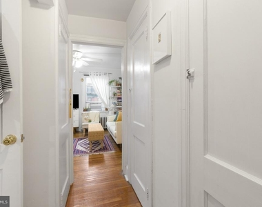 239 E Girard Avenue - Photo Thumbnail 9