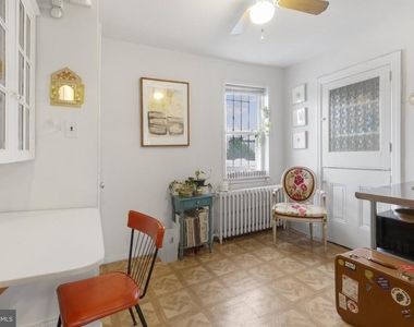 239 E Girard Avenue - Photo Thumbnail 8