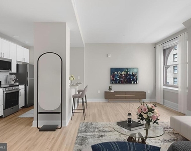 1420 Chestnut Street - Photo Thumbnail 8