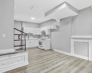 3218 N Hope Street - Photo Thumbnail 6