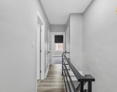 3218 N Hope Street - Photo Thumbnail 9
