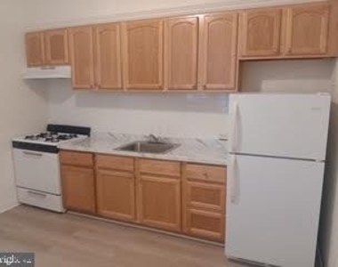 2009 S 4th Street - Photo Thumbnail 4