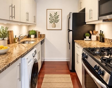 219 S 18th Street - Photo Thumbnail 3