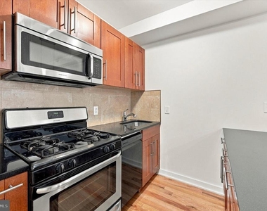 3002 W Girard Avenue - Photo Thumbnail 3