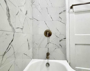 6644 Hollis Street - Photo Thumbnail 8