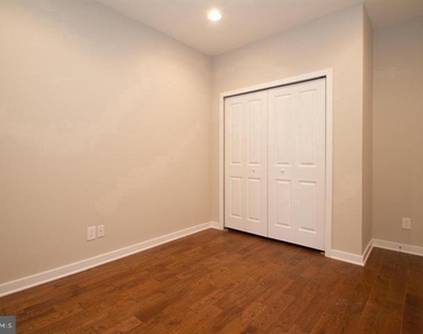 1322 S Howard Street - Photo Thumbnail 2