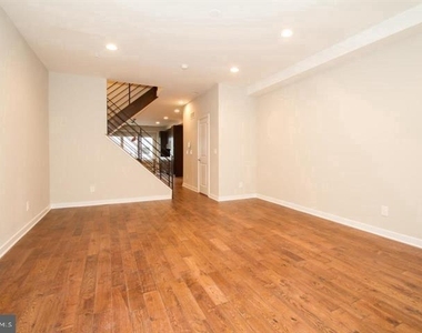 1322 S Howard Street - Photo Thumbnail 15