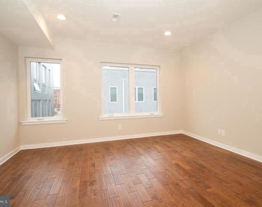 1322 S Howard Street - Photo Thumbnail 21
