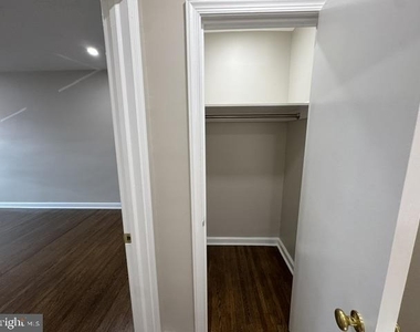 453 W Ellet Street - Photo Thumbnail 13