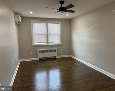 453 W Ellet Street - Photo Thumbnail 6