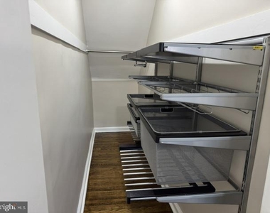 453 W Ellet Street - Photo Thumbnail 8