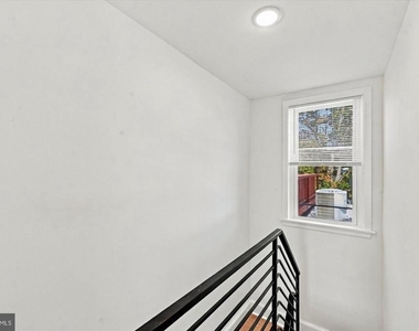 2821 Poplar Street - Photo Thumbnail 18