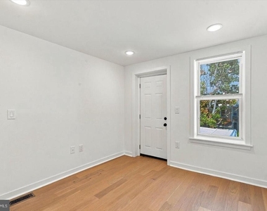 2821 Poplar Street - Photo Thumbnail 20