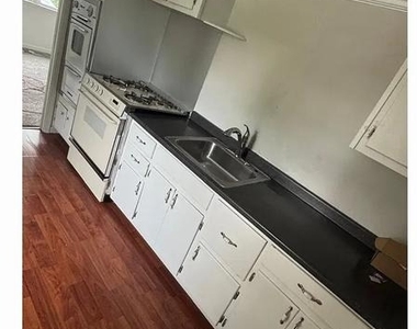 446 Evergreen Avenue - Photo Thumbnail 3