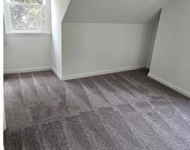 446 Evergreen Avenue - Photo Thumbnail 9
