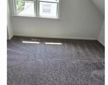 446 Evergreen Avenue - Photo Thumbnail 8
