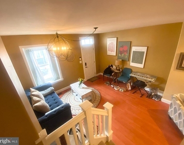 4323 Dexter Street - Photo Thumbnail 2