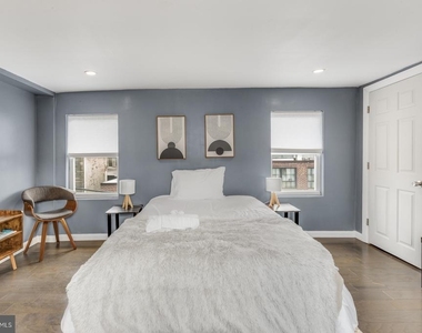 1104 E Dunton Street - Photo Thumbnail 18