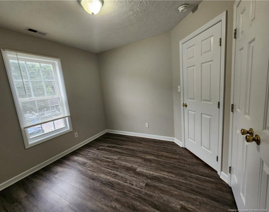 1825 Swann Street - Photo Thumbnail 6