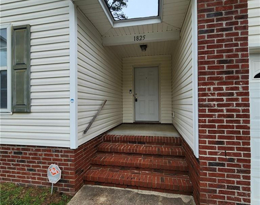 1825 Swann Street - Photo Thumbnail 1
