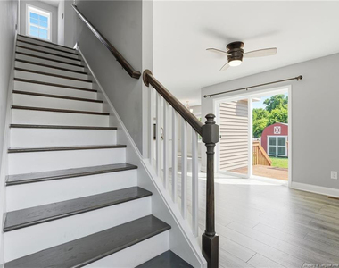 935 W Illinois Avenue - Photo Thumbnail 22