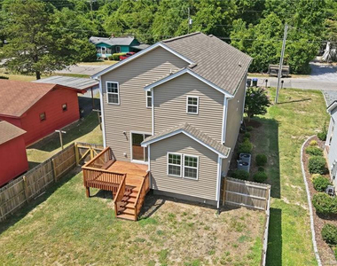 935 W Illinois Avenue - Photo Thumbnail 8