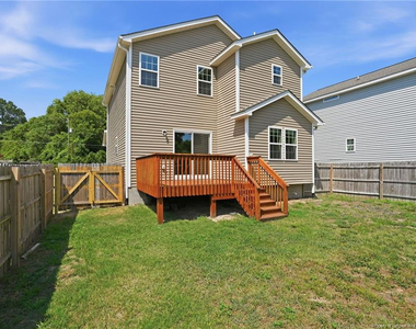 935 W Illinois Avenue - Photo Thumbnail 13