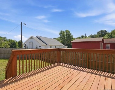 935 W Illinois Avenue - Photo Thumbnail 10