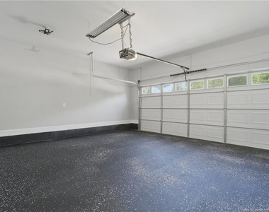 935 W Illinois Avenue - Photo Thumbnail 18
