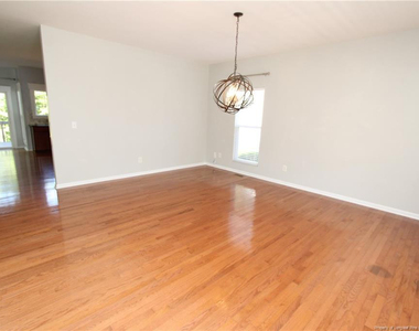 208 Chieftain Drive - Photo Thumbnail 4