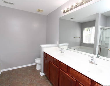208 Chieftain Drive - Photo Thumbnail 21