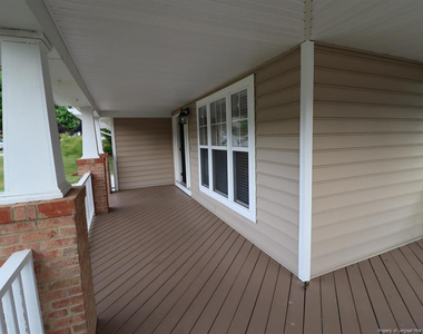 208 Chieftain Drive - Photo Thumbnail 3
