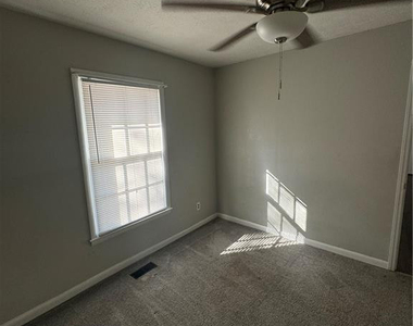 6516 Senator Drive - Photo Thumbnail 5