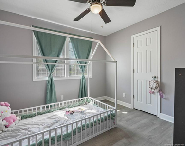 6142 Wynnwood Drive - Photo Thumbnail 24