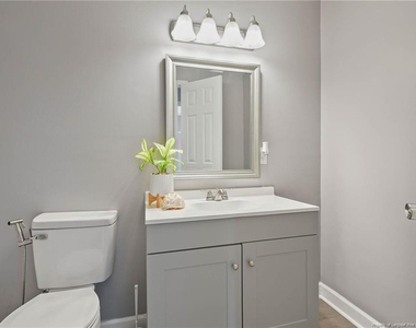 6142 Wynnwood Drive - Photo Thumbnail 22