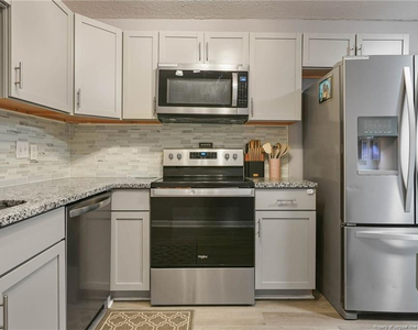6142 Wynnwood Drive - Photo Thumbnail 12