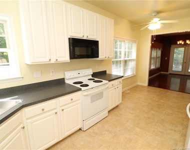 7900 Strawberry Meadows Street - Photo Thumbnail 8