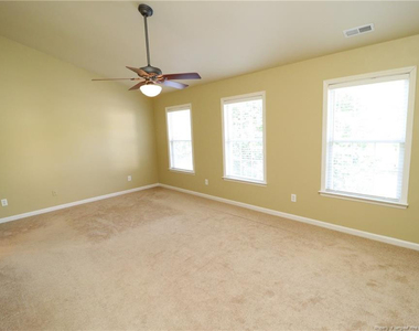 7900 Strawberry Meadows Street - Photo Thumbnail 14