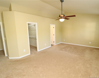 7900 Strawberry Meadows Street - Photo Thumbnail 15