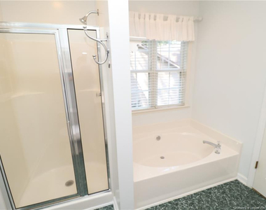 7900 Strawberry Meadows Street - Photo Thumbnail 20