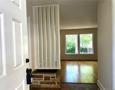 314 Westview Drive - Photo Thumbnail 2