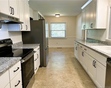314 Westview Drive - Photo Thumbnail 3