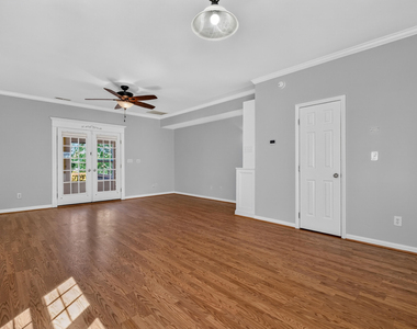 5343 Cog Hill Court - Photo Thumbnail 13