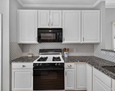 5343 Cog Hill Court - Photo Thumbnail 9