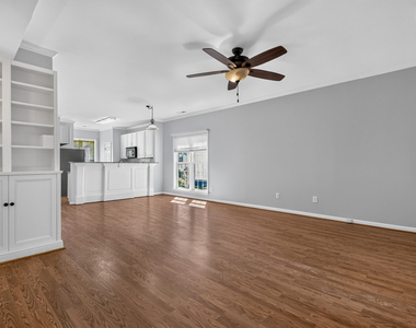 5343 Cog Hill Court - Photo Thumbnail 15