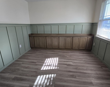 25 E Caxton Court - Photo Thumbnail 1