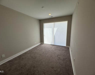 4016 Southpoint Lndg Way - Photo Thumbnail 15